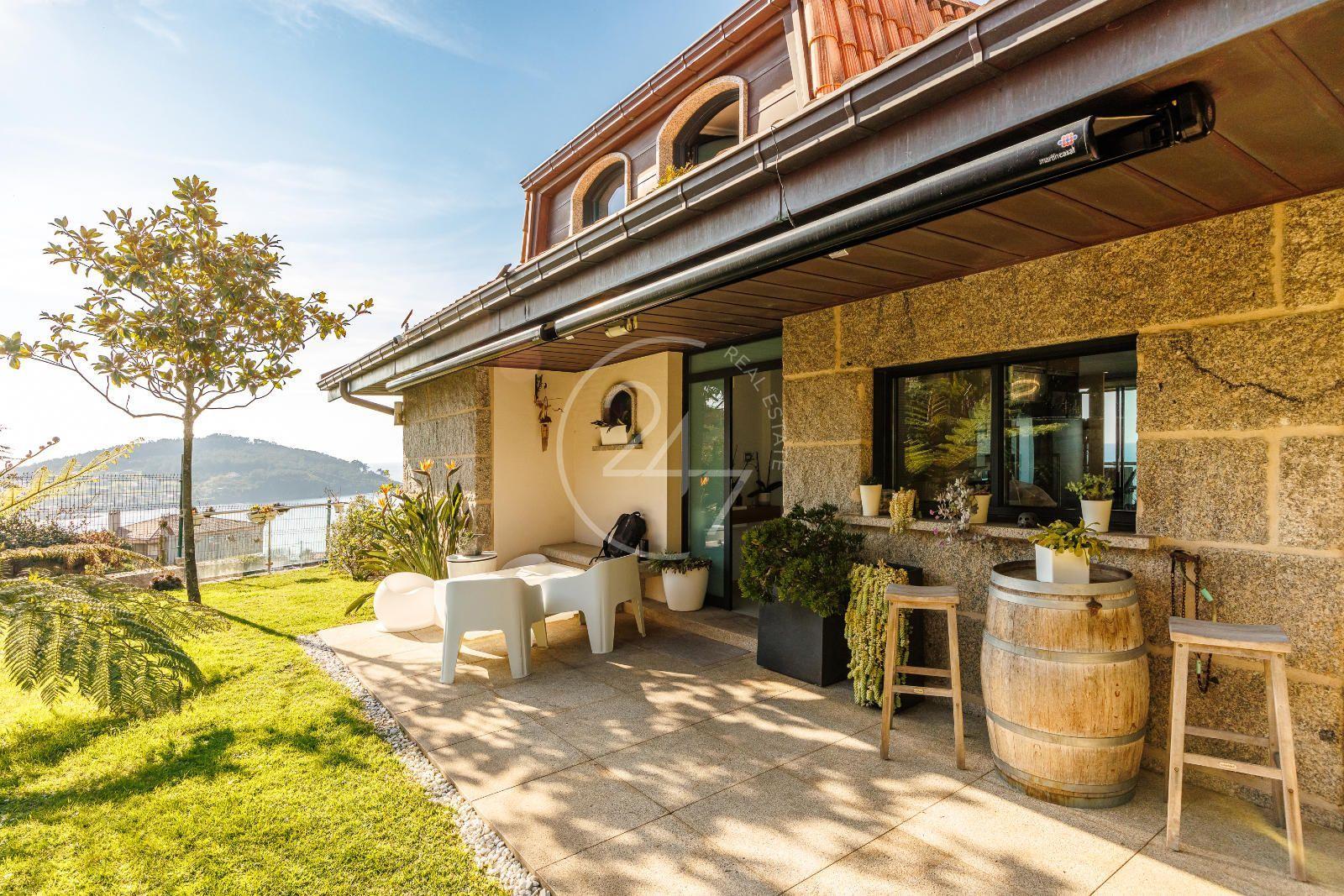 Chalet for Sale in Nigrán