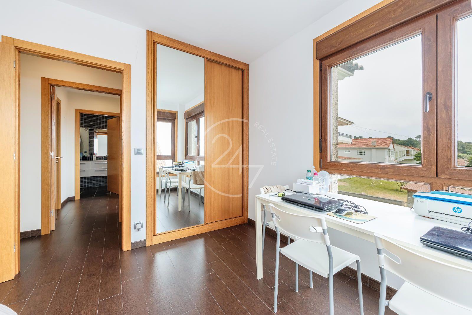 Chalet for Sale in Nigrán
