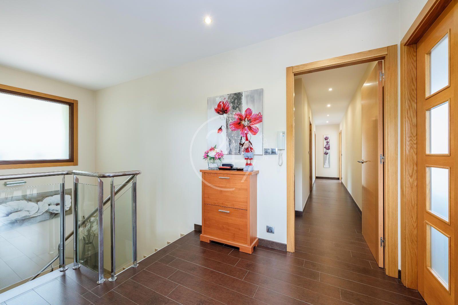 Chalet for Sale in Nigrán
