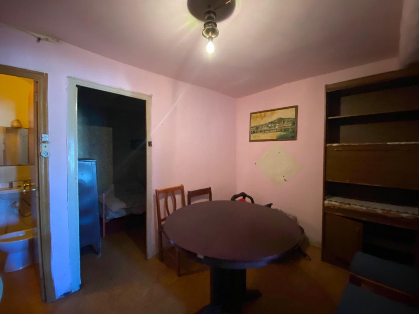 Casa Rural en Venta en Godall