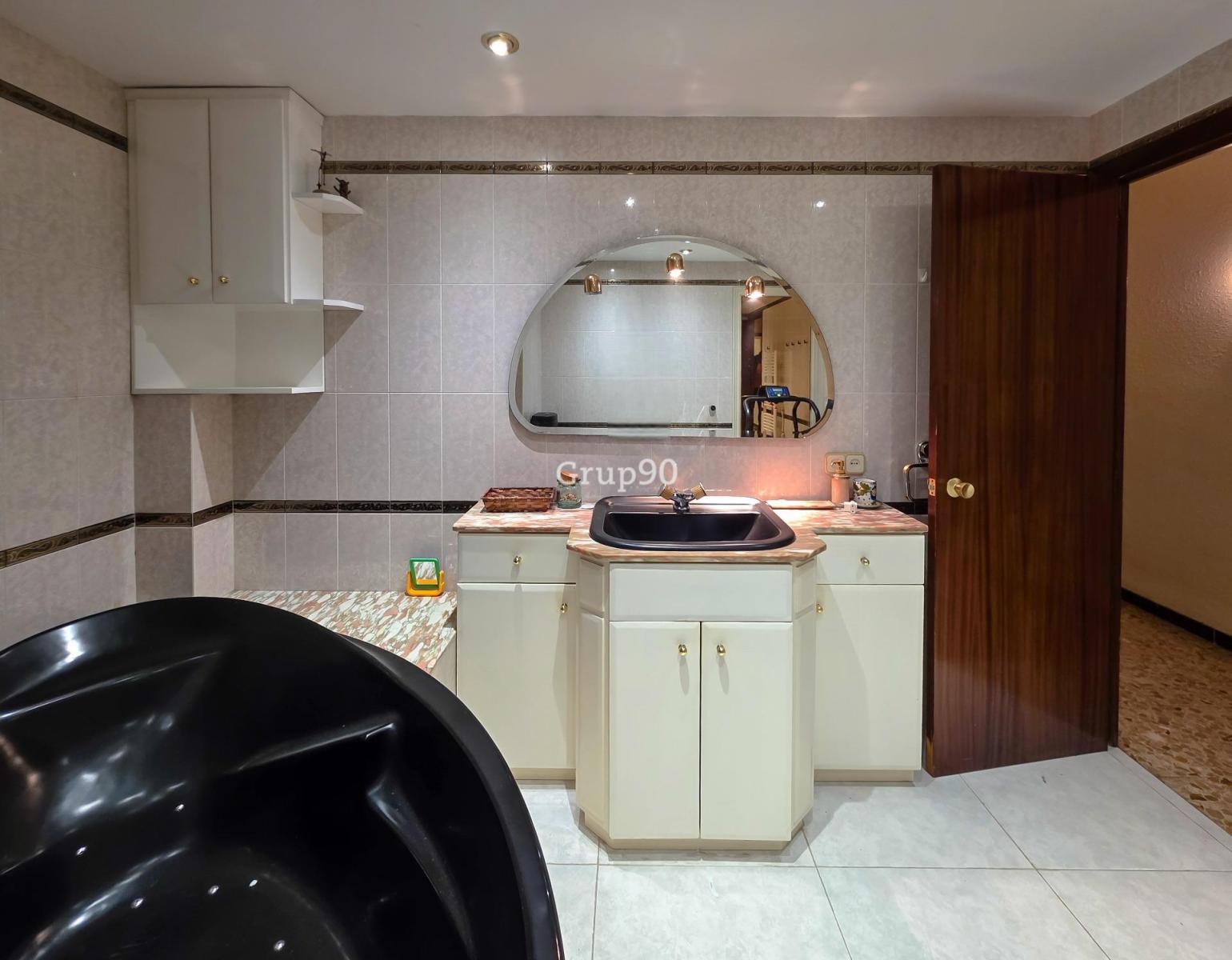 Flat for Sale in Lleida