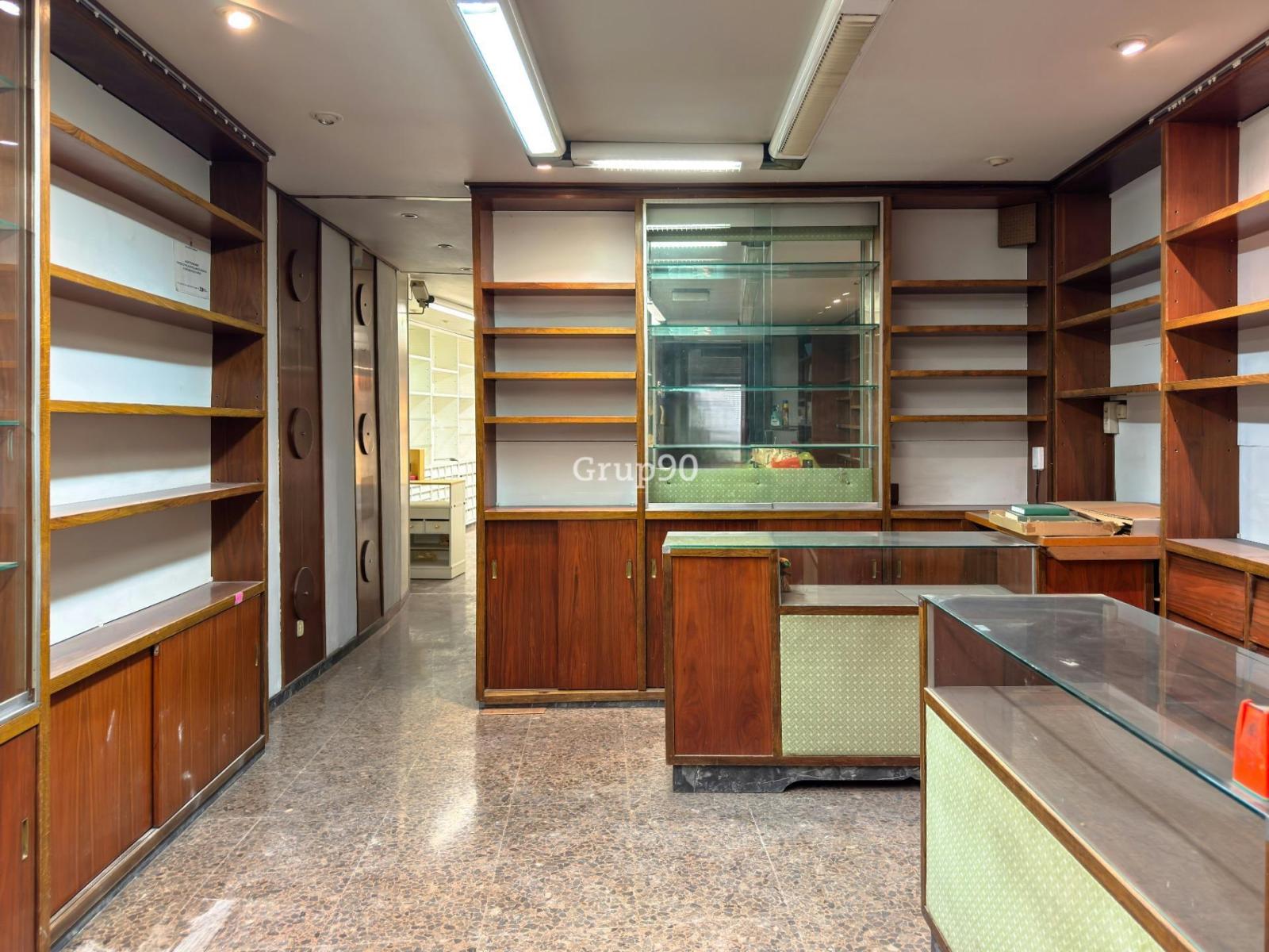 Building for Sale in Lleida