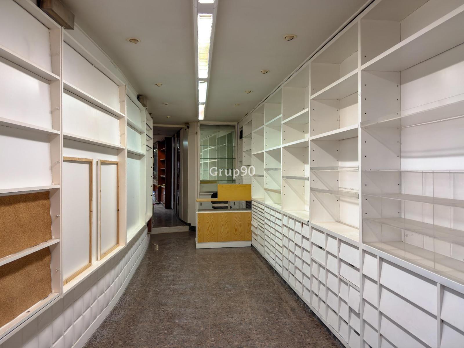 Building for Sale in Lleida