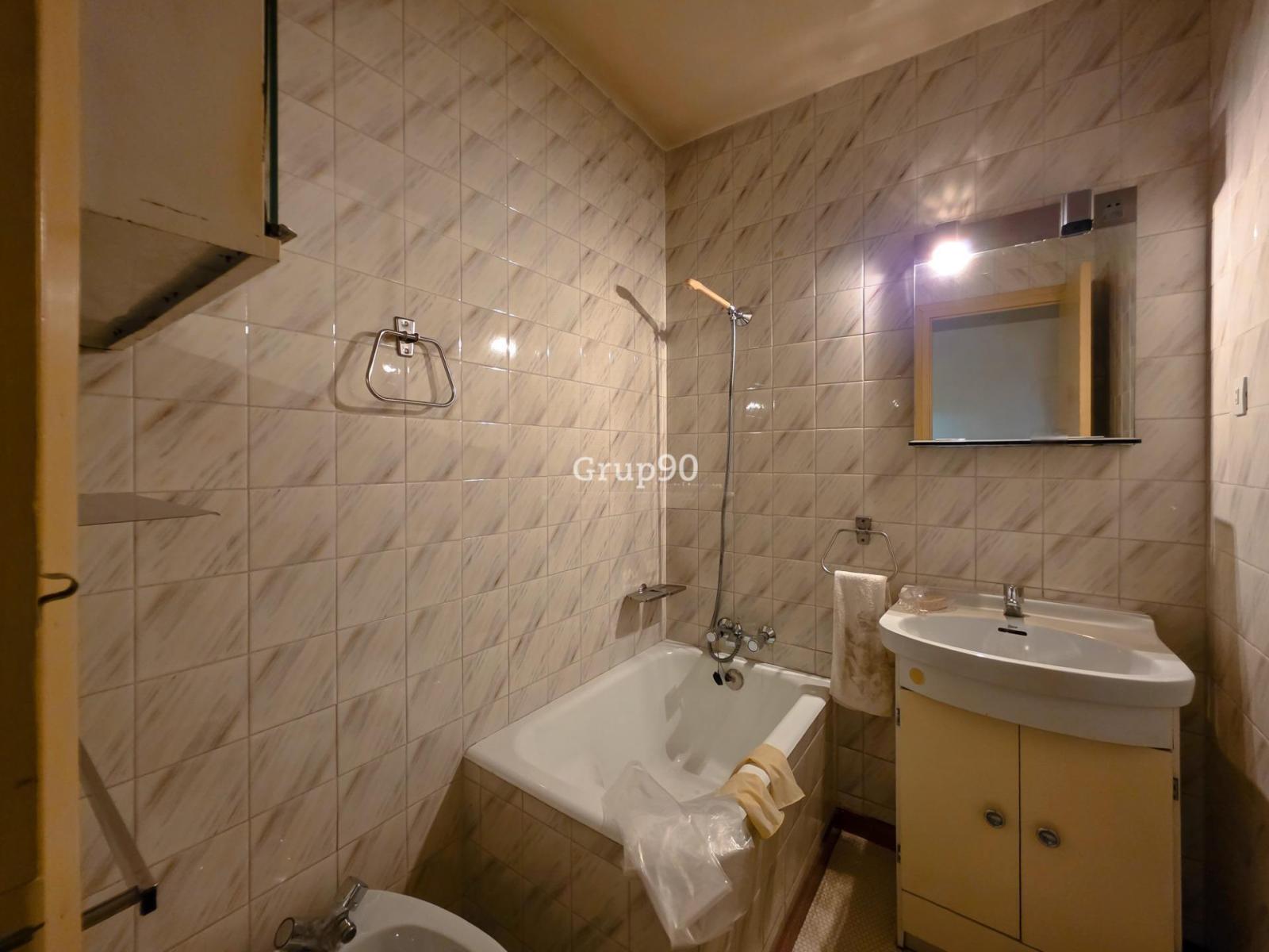 Building for Sale in Lleida