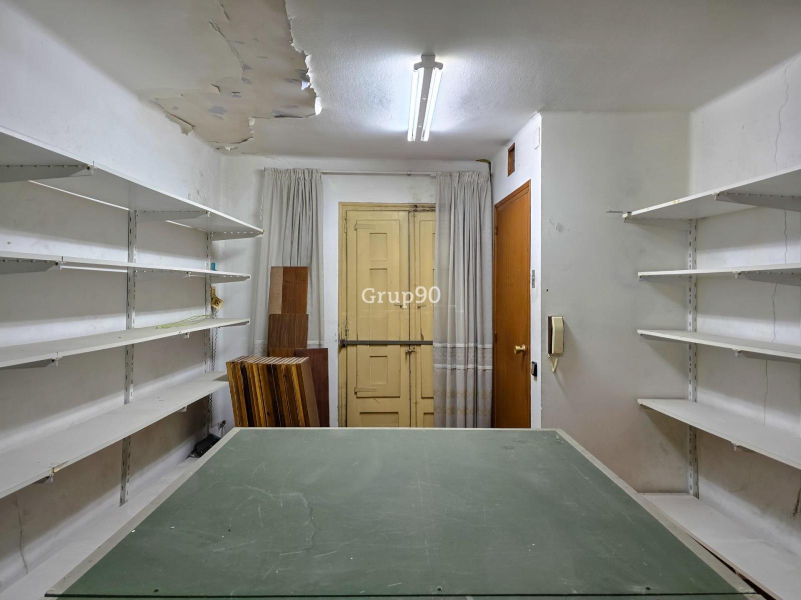 Building for Sale in Lleida