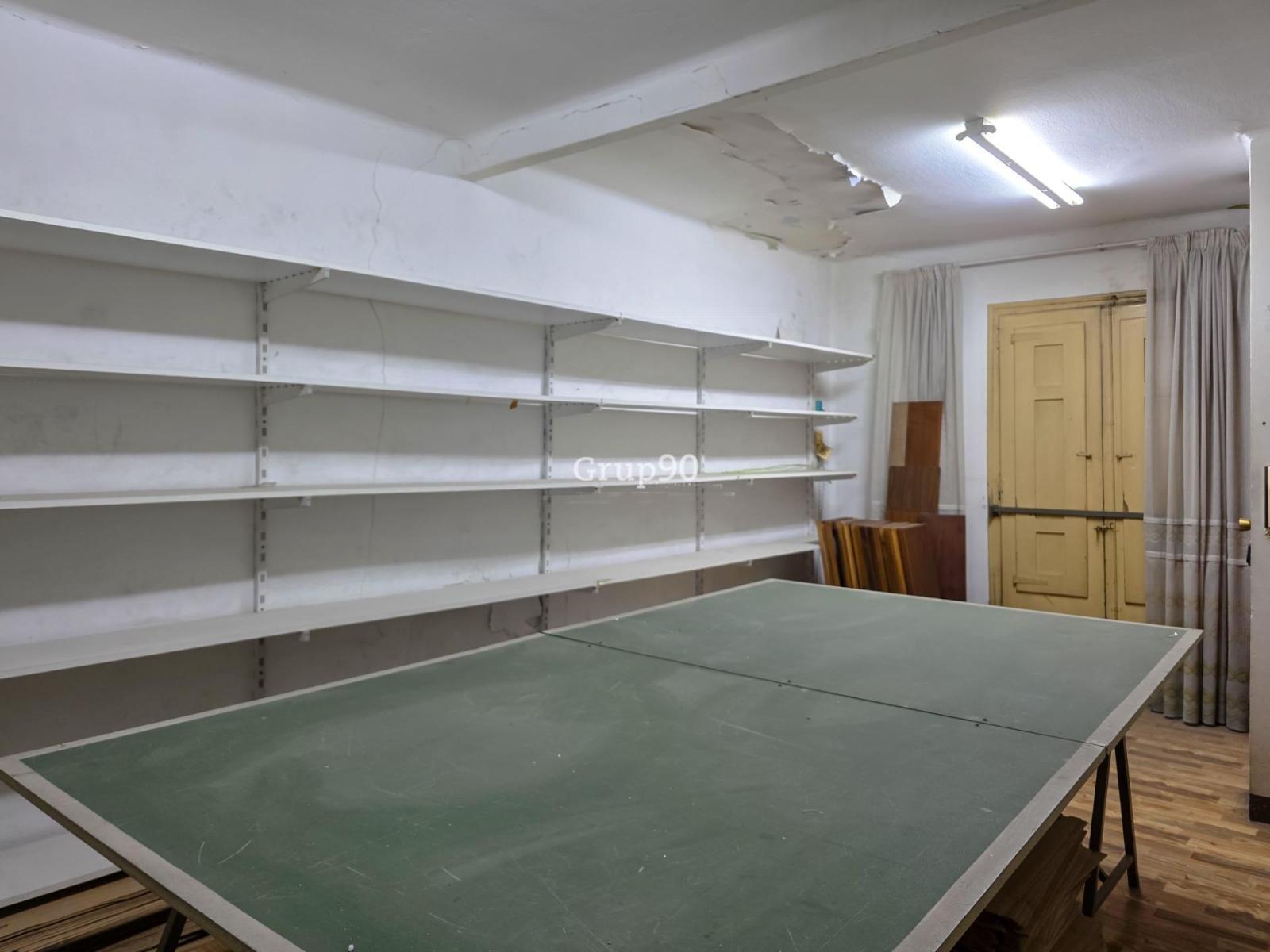 Building for Sale in Lleida