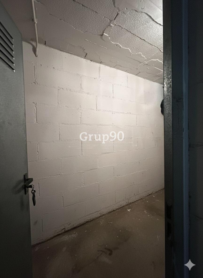 Garage for Sale in Lleida