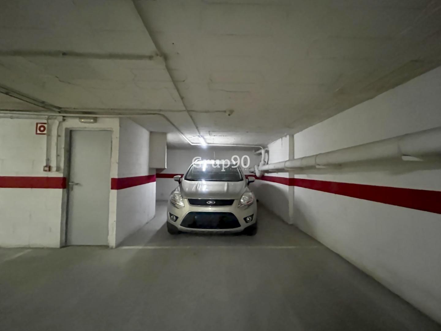 Garage for Sale in Lleida