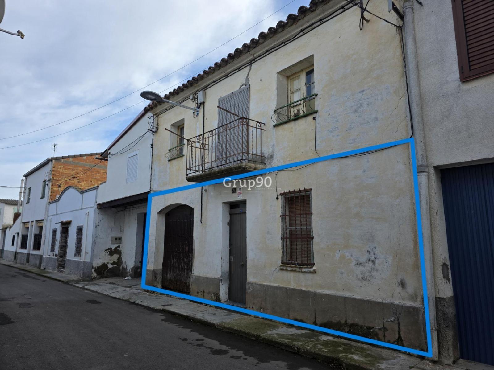 Casa Rural en Venta en Alfarràs