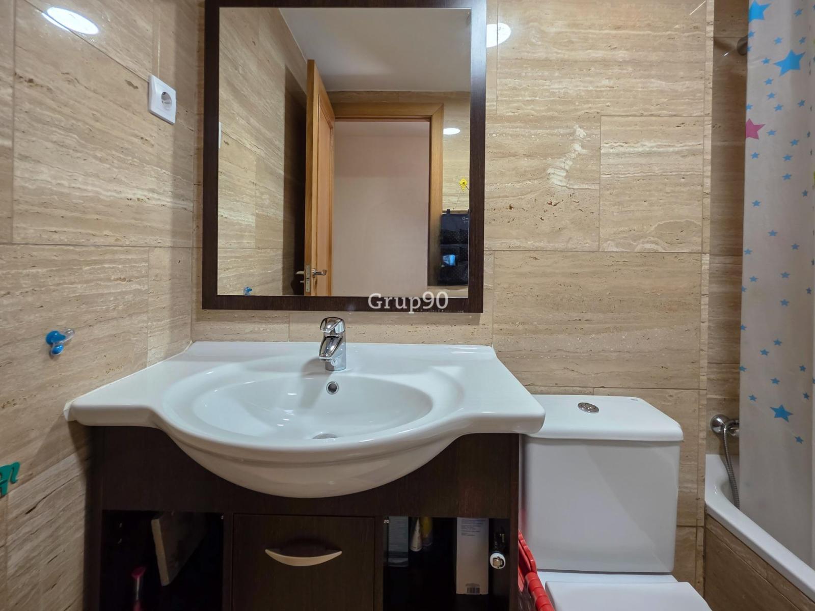 Semi-detached House for Sale in Lleida