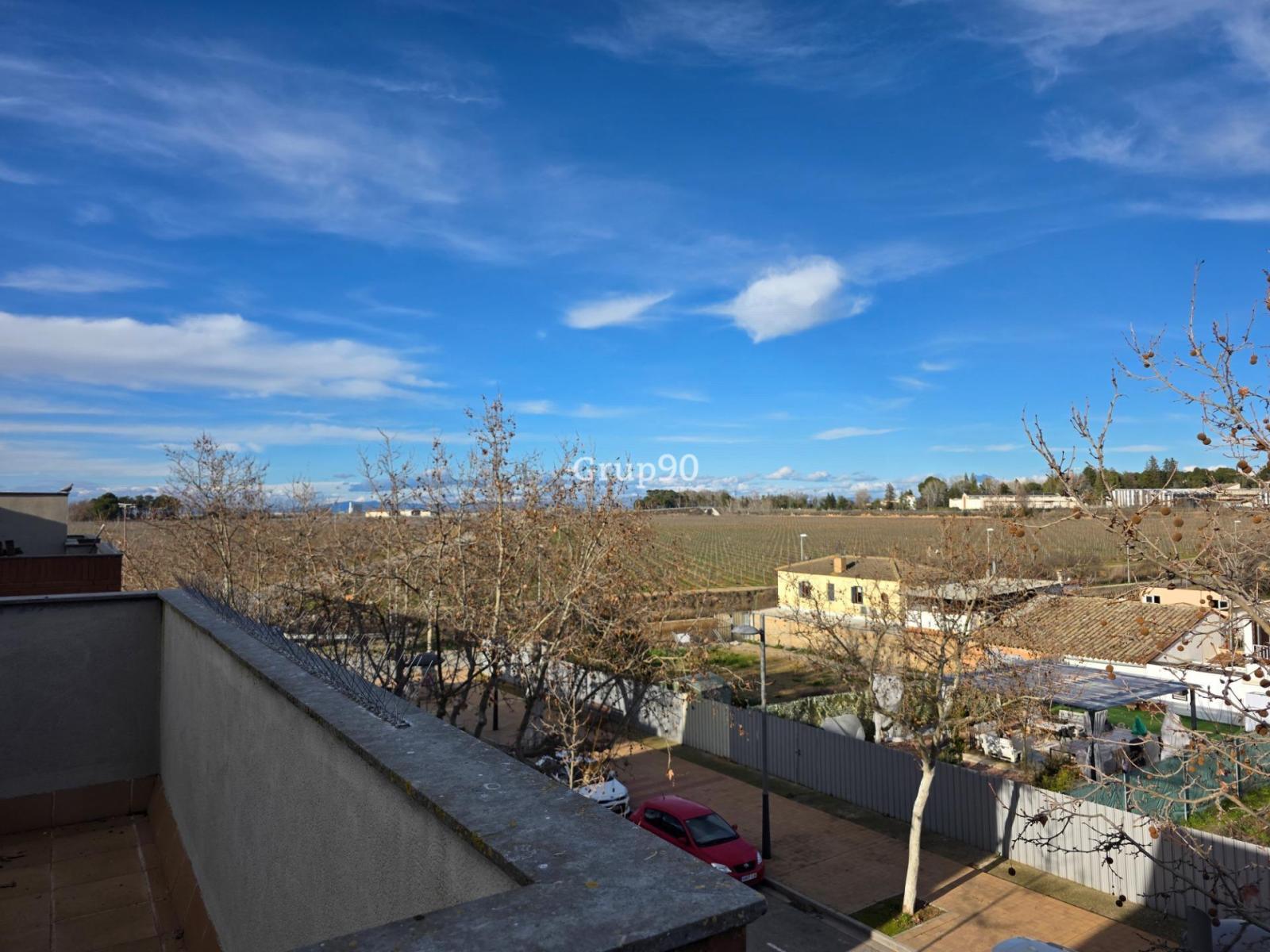 Semi-detached House for Sale in Lleida