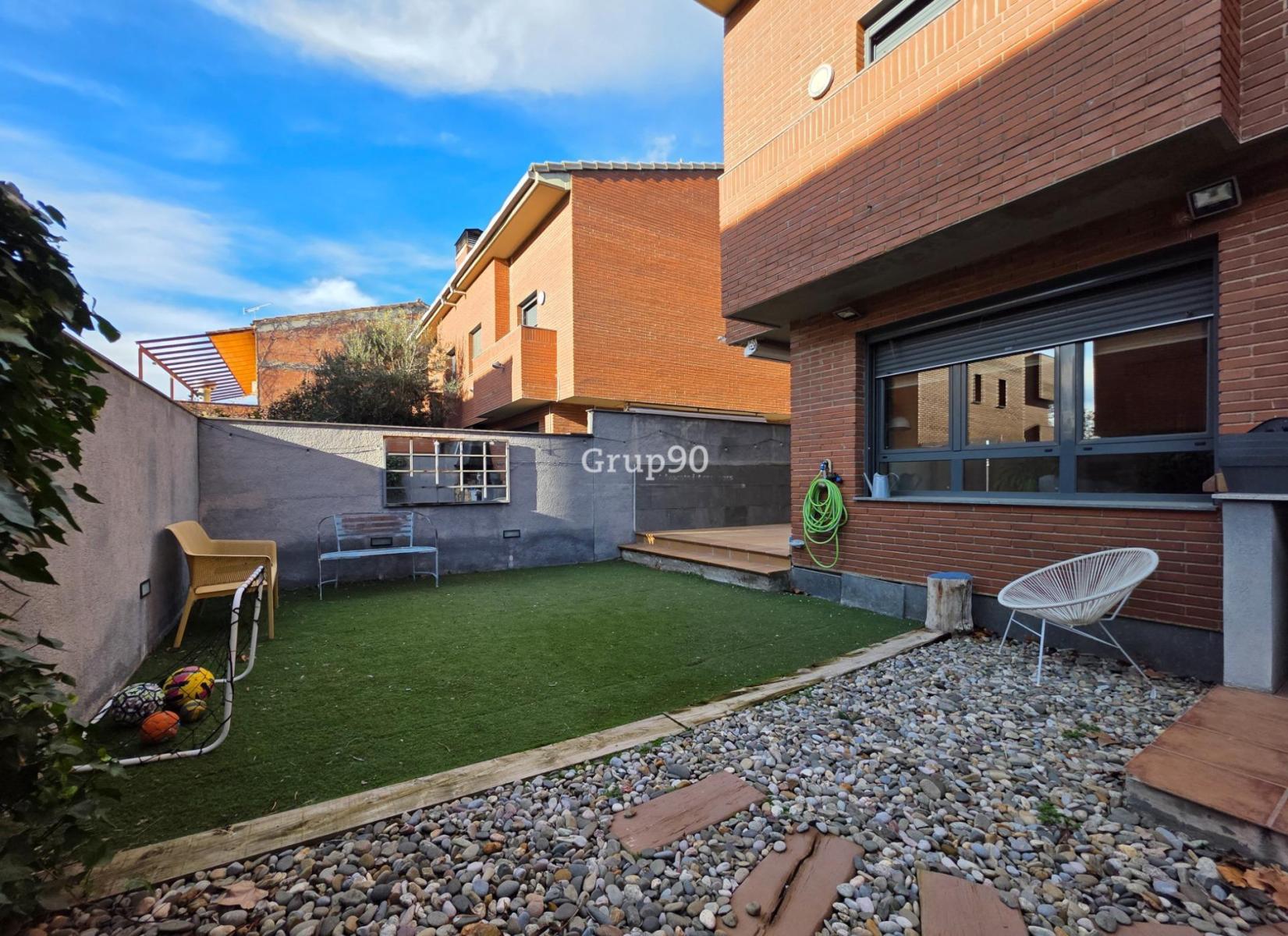 Semi-detached House for Sale in Lleida
