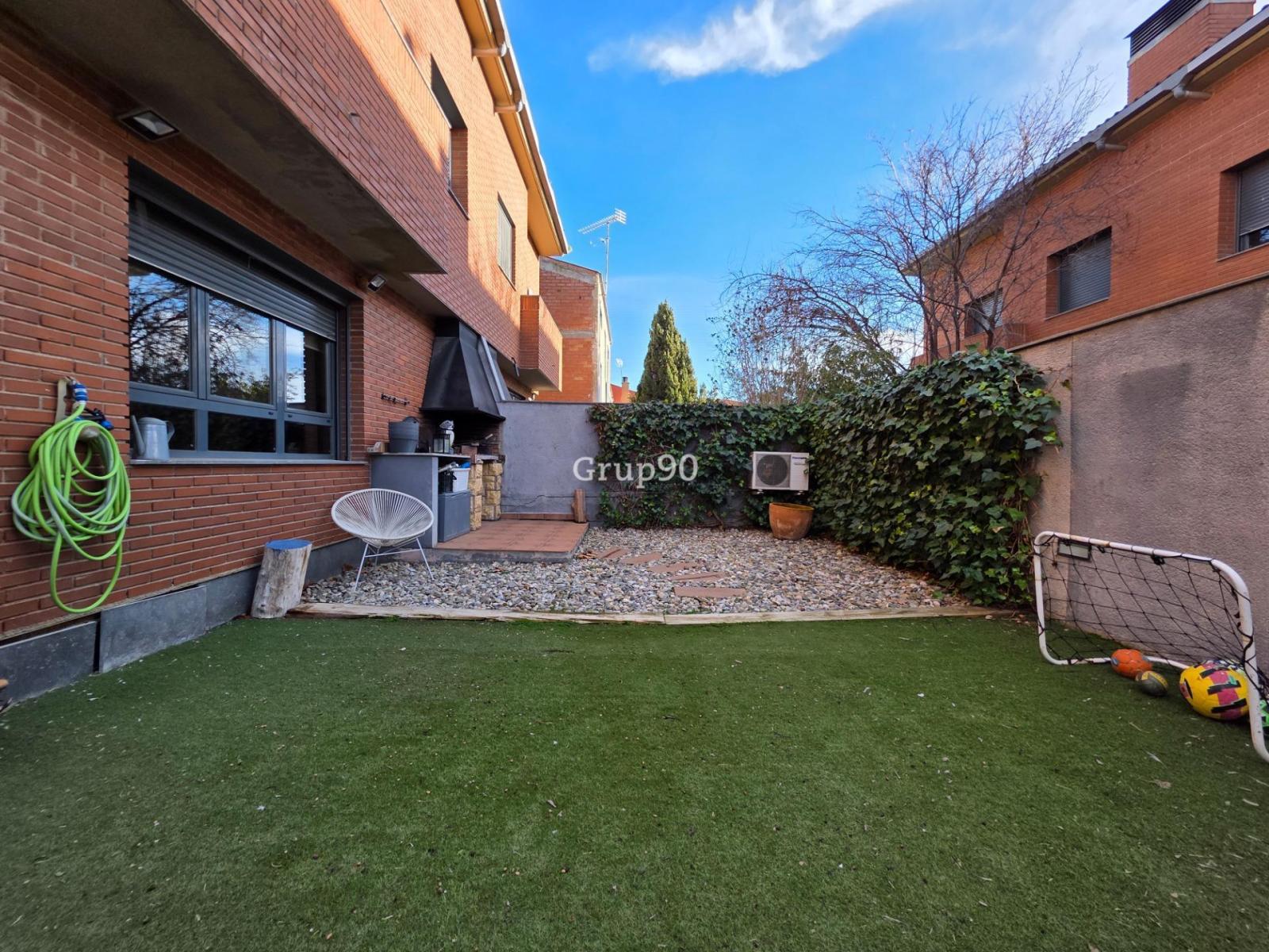 Semi-detached House for Sale in Lleida