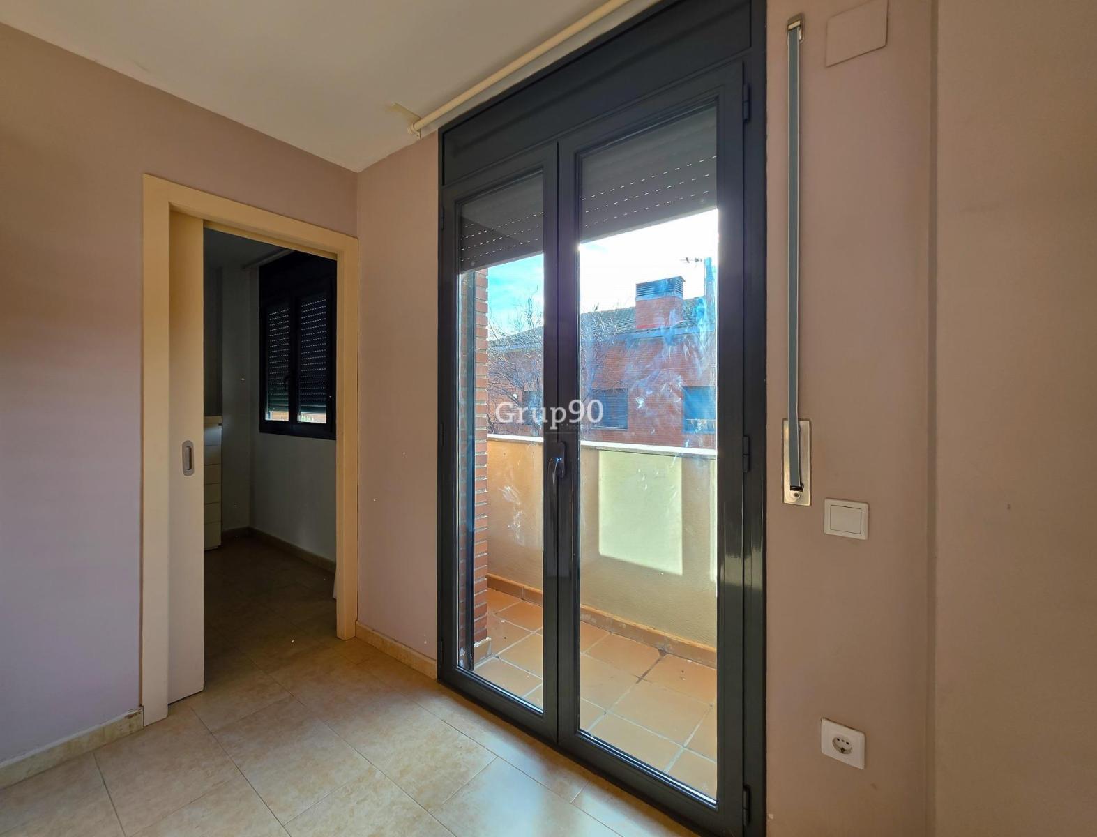 Semi-detached House for Sale in Lleida