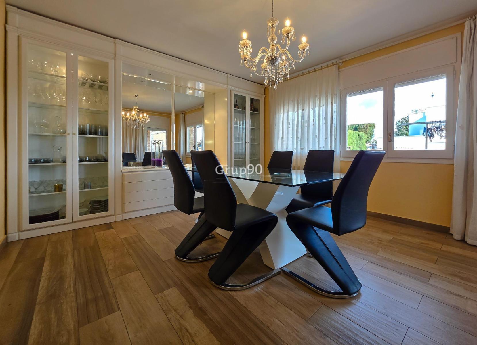 Chalet for Sale in Alpicat