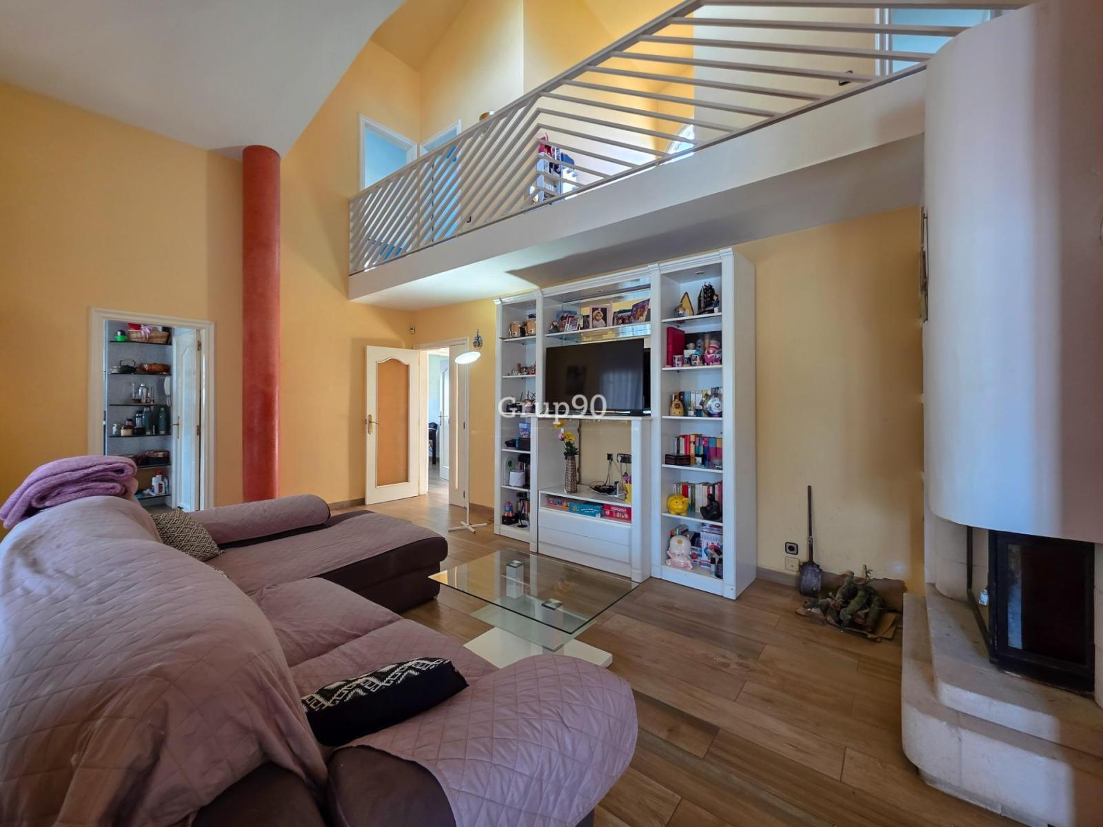 Chalet for Sale in Alpicat