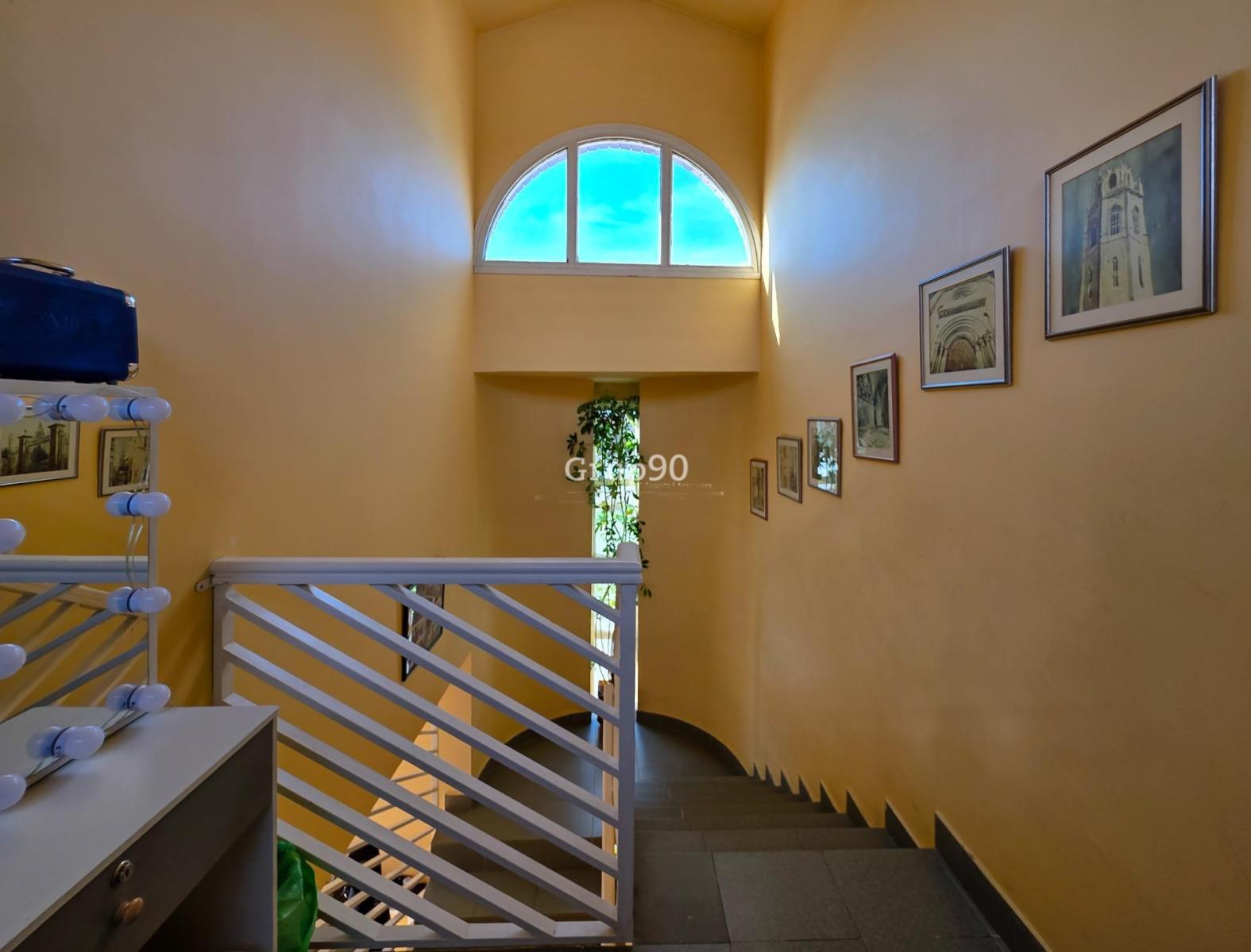 Chalet for Sale in Alpicat