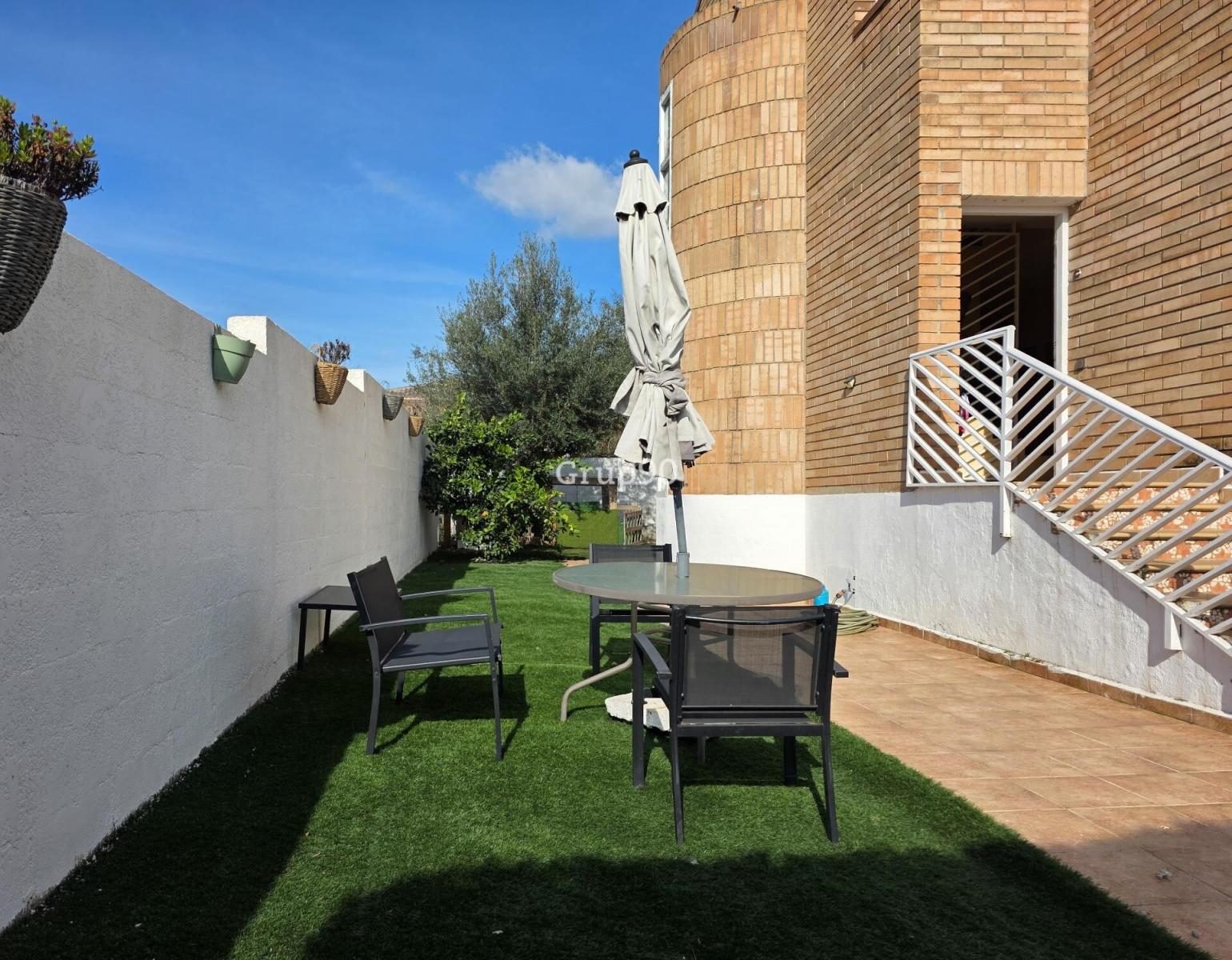 Chalet for Sale in Alpicat