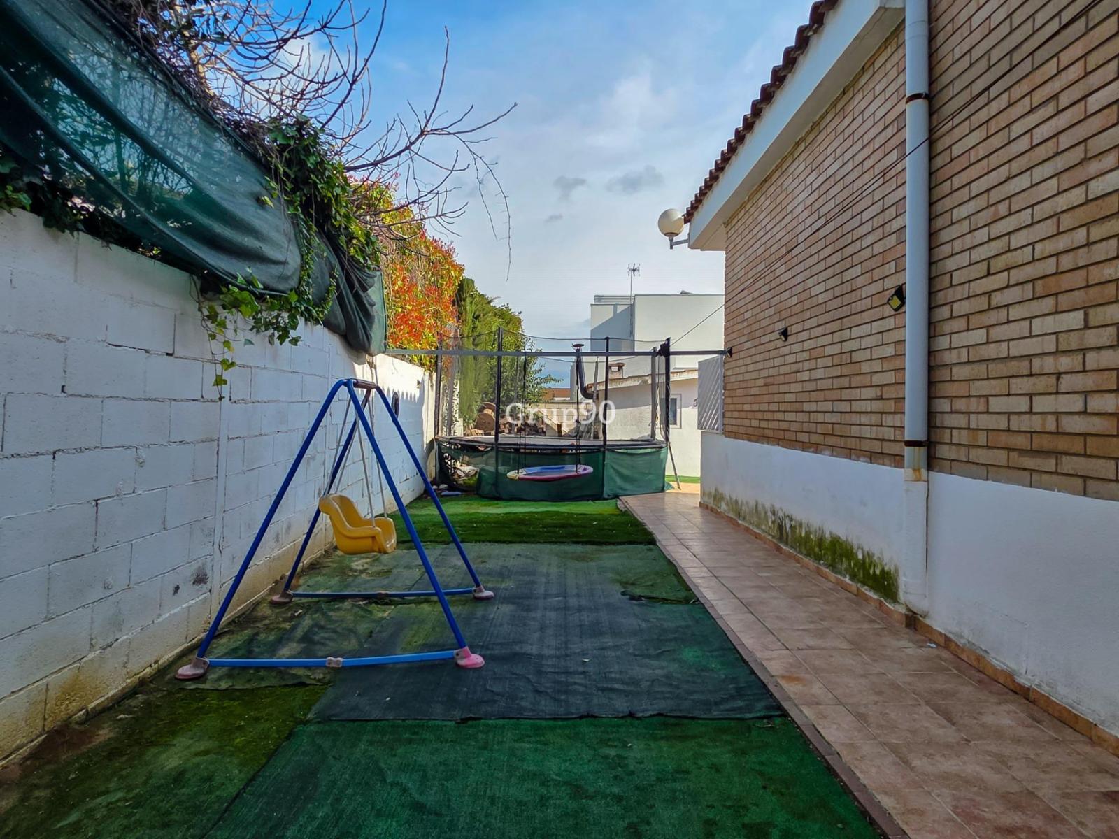 Chalet for Sale in Alpicat