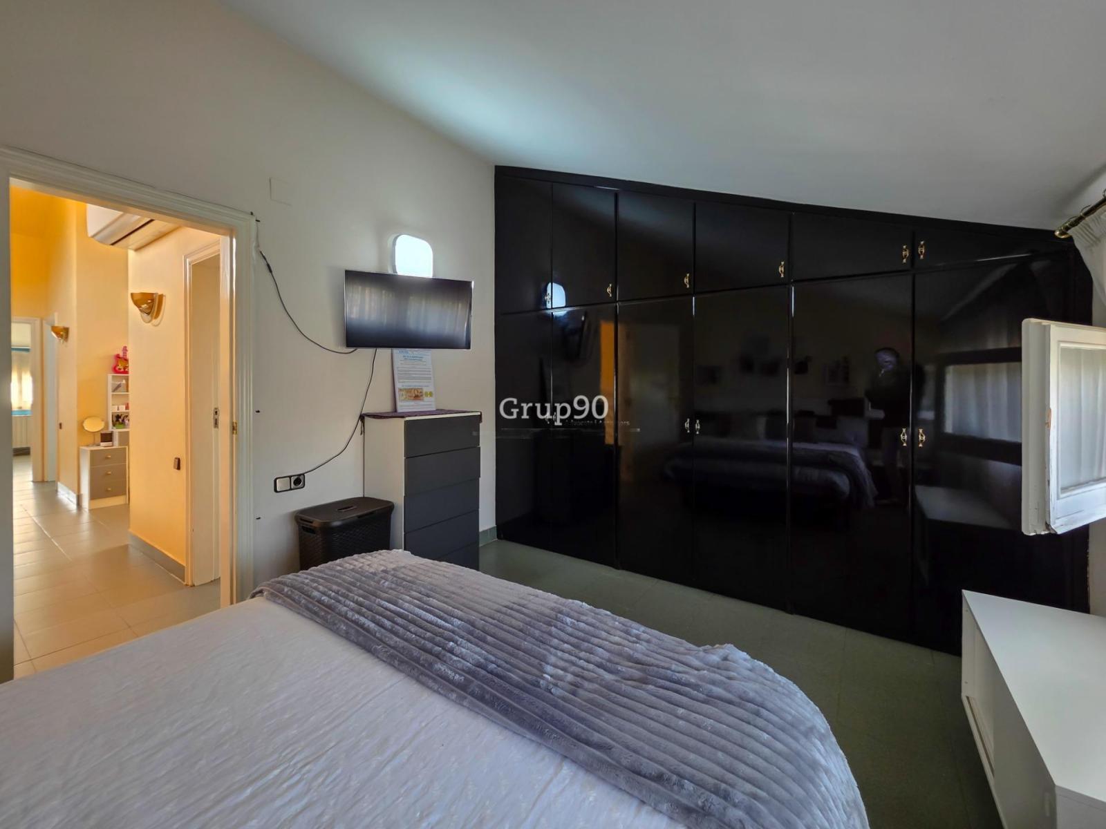 Chalet for Sale in Alpicat