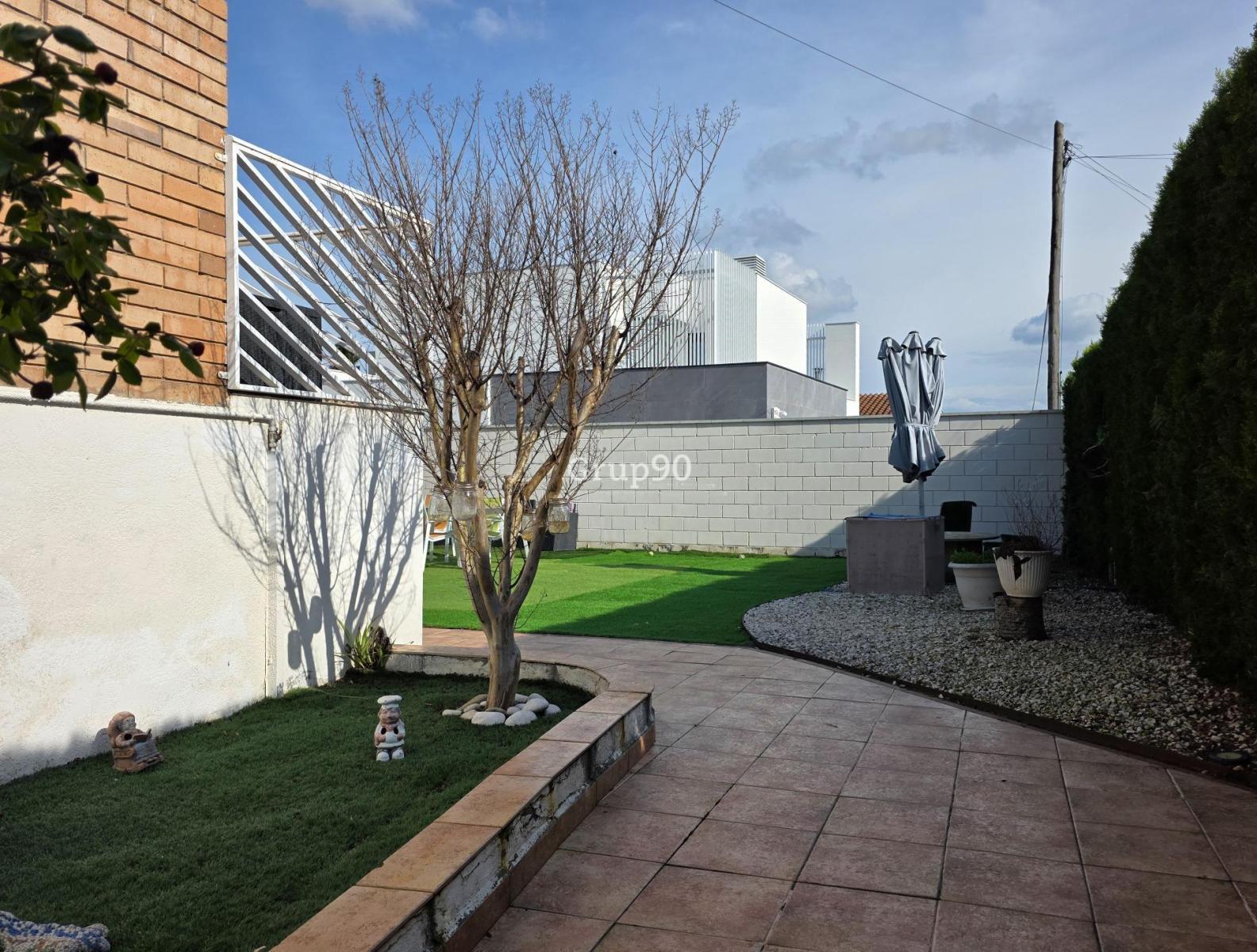 Chalet for Sale in Alpicat