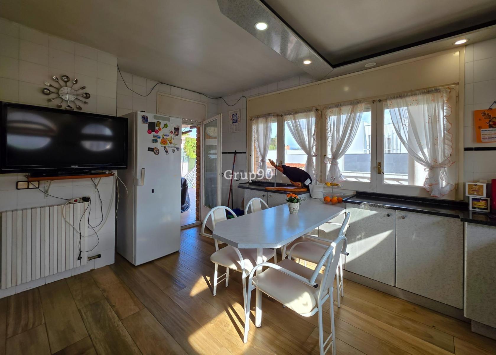 Chalet for Sale in Alpicat