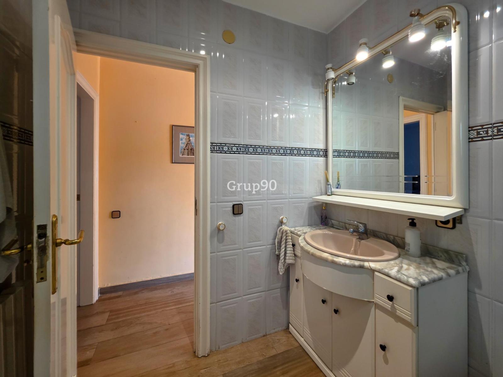 Chalet for Sale in Alpicat