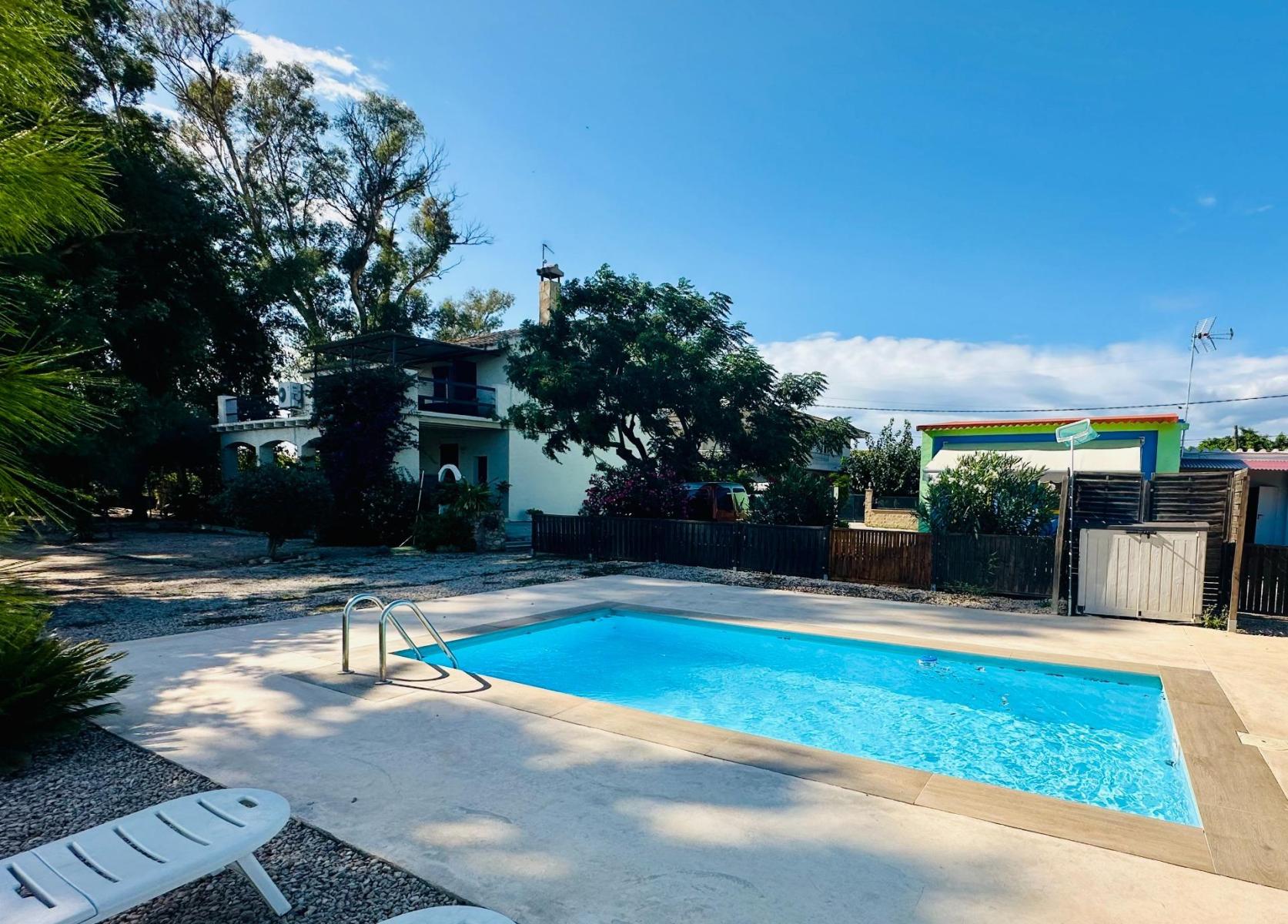 Casa Rural en Venta en Deltebre
