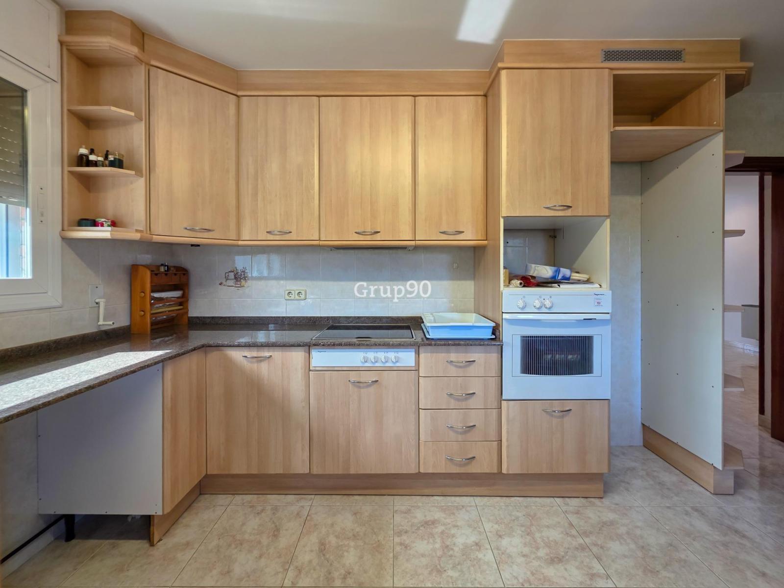 Chalet for Sale in Lleida