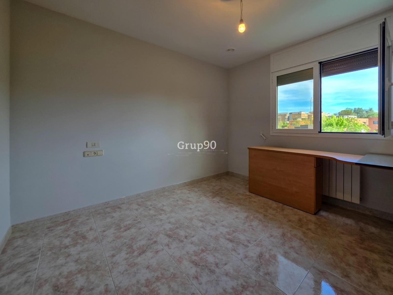 Chalet for Sale in Lleida