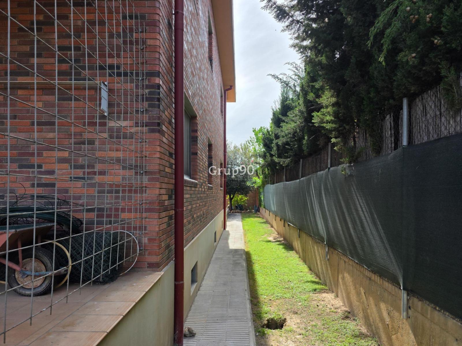 Chalet for Sale in Lleida