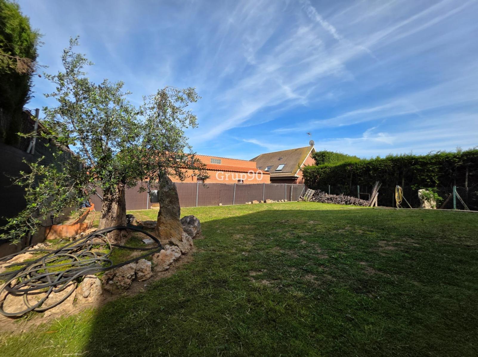 Chalet for Sale in Lleida