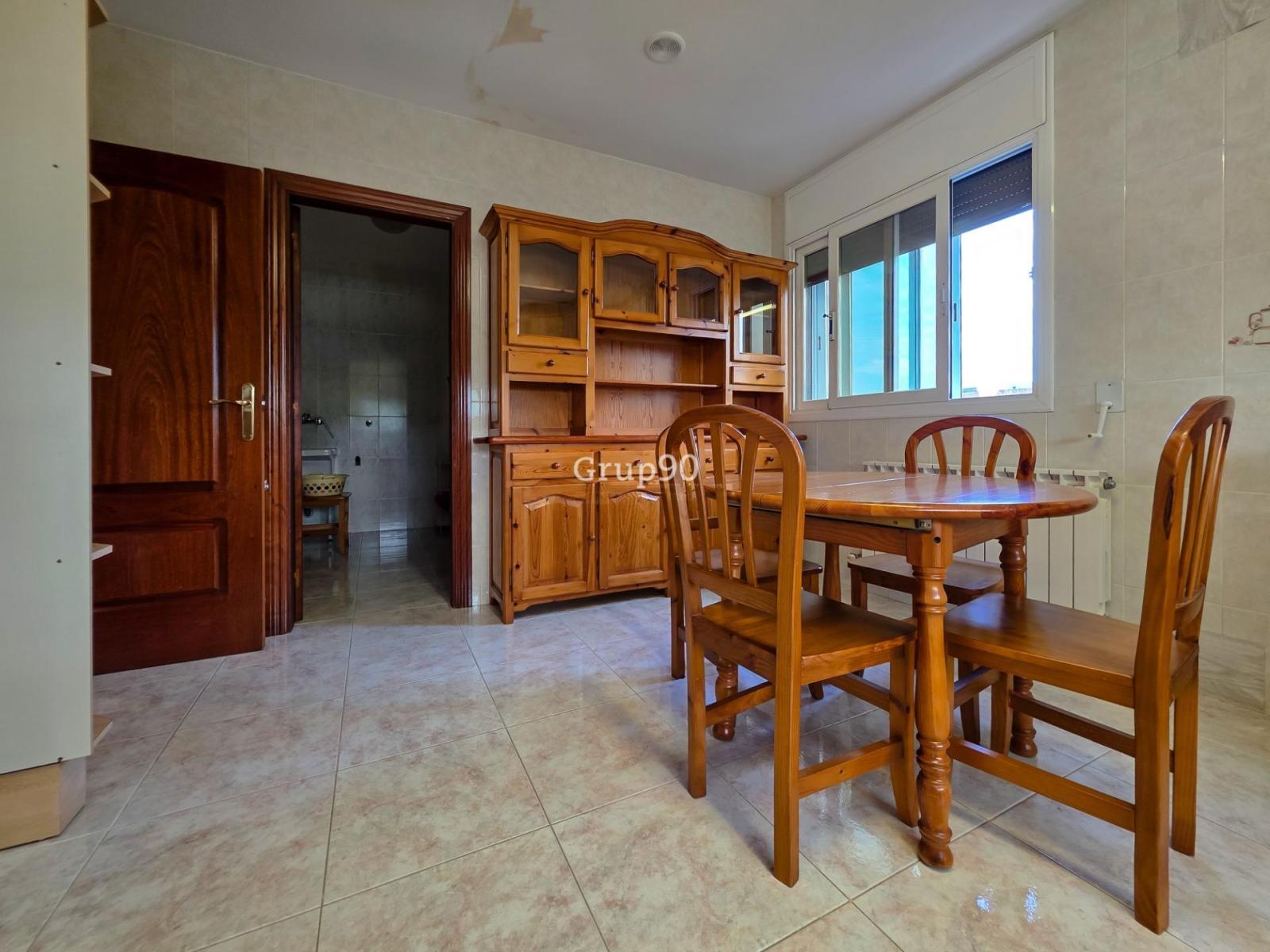 Chalet for Sale in Lleida