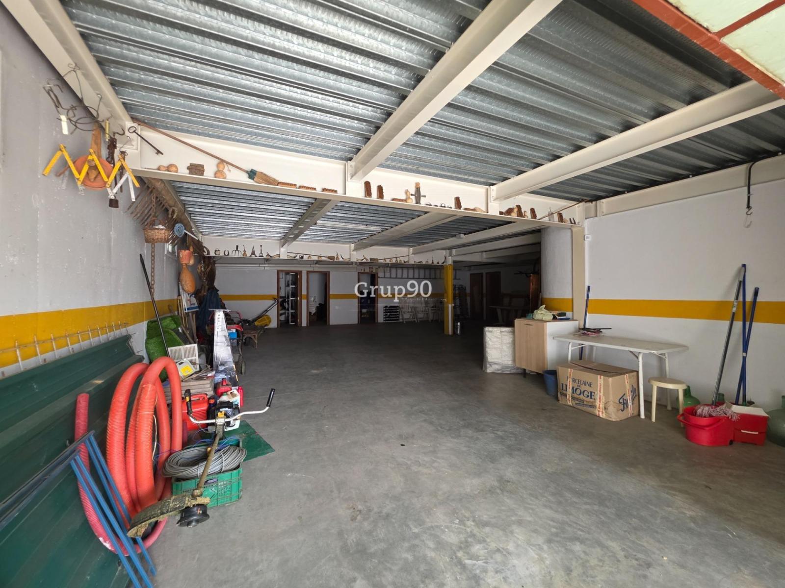 Chalet for Sale in Lleida