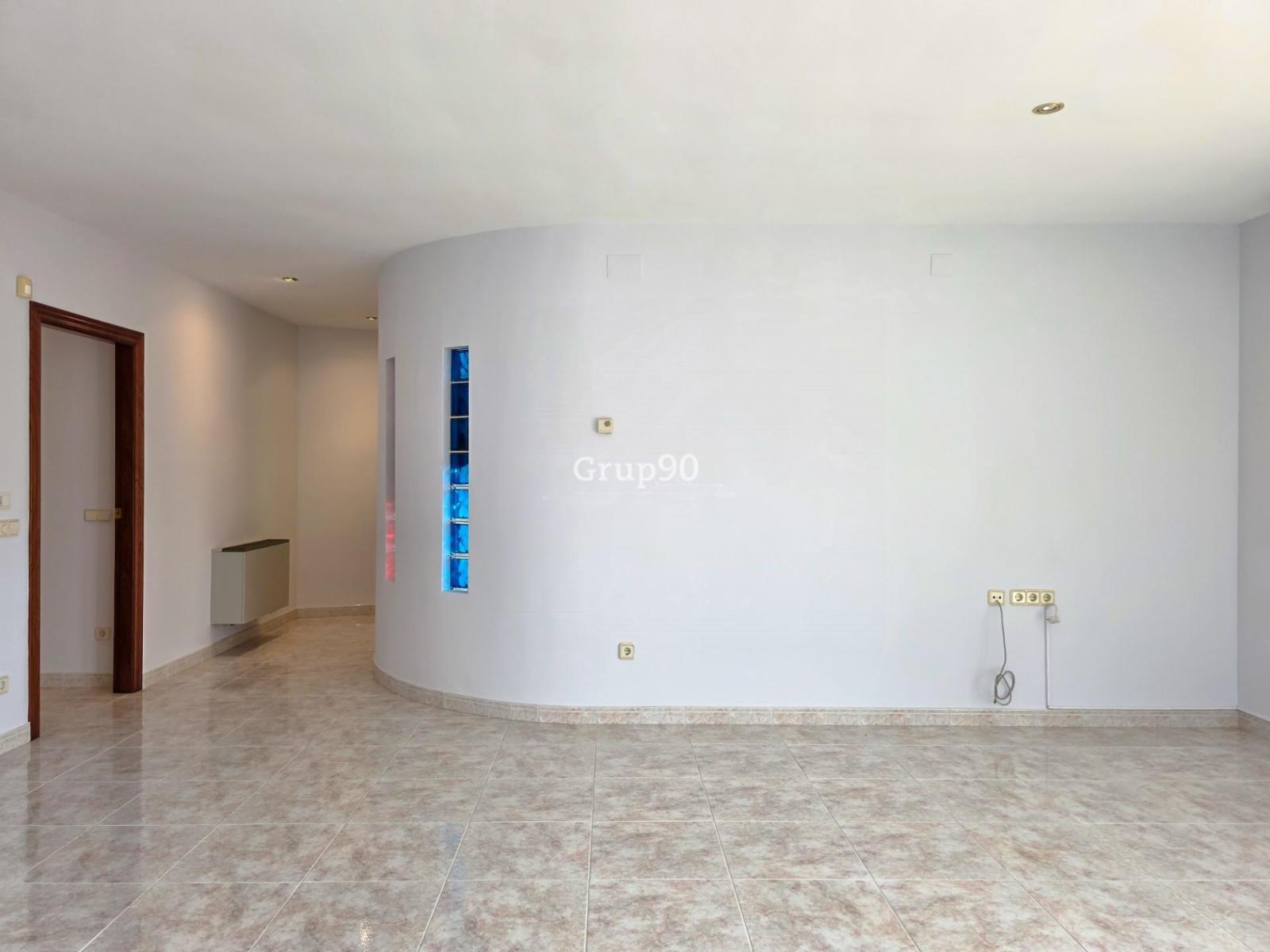 Chalet for Sale in Lleida