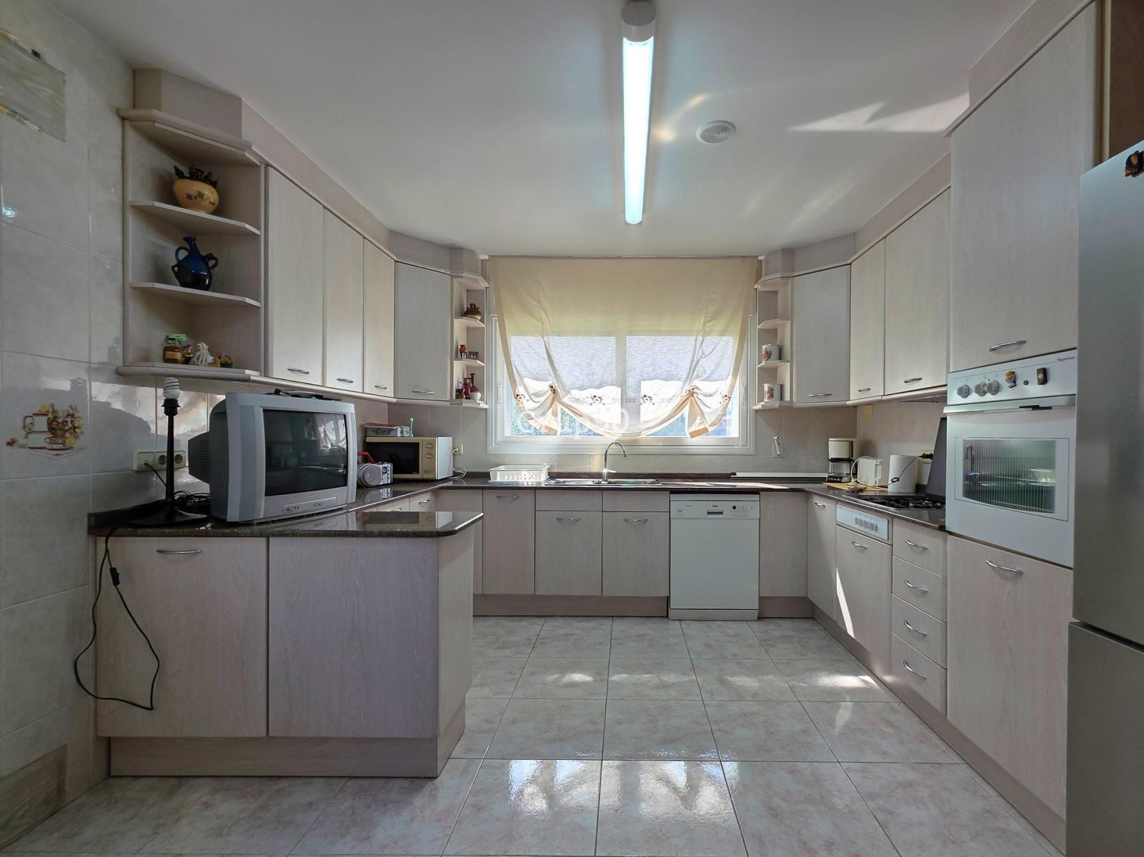 Chalet for Sale in Lleida
