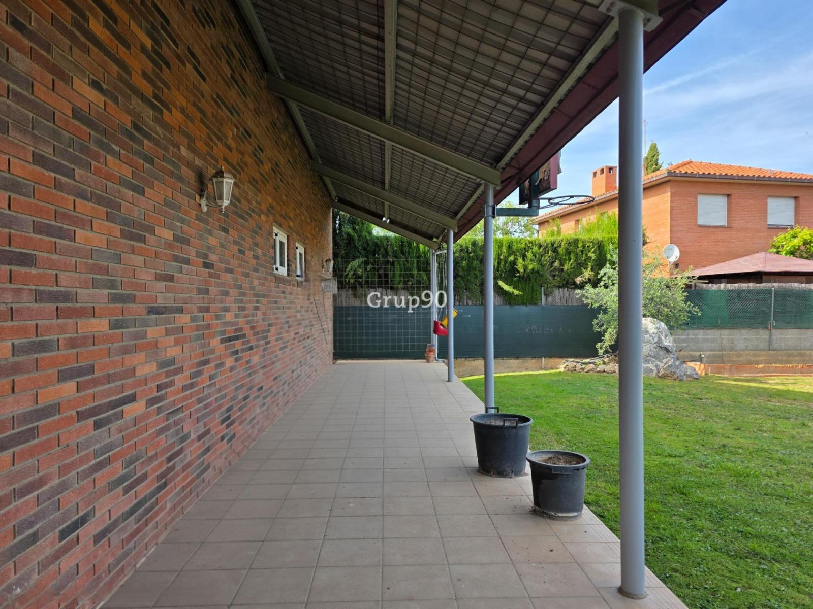 Chalet for Sale in Lleida