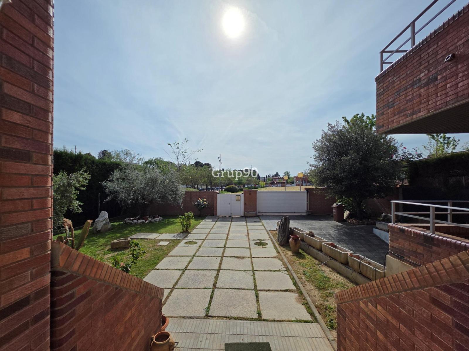 Chalet for Sale in Lleida