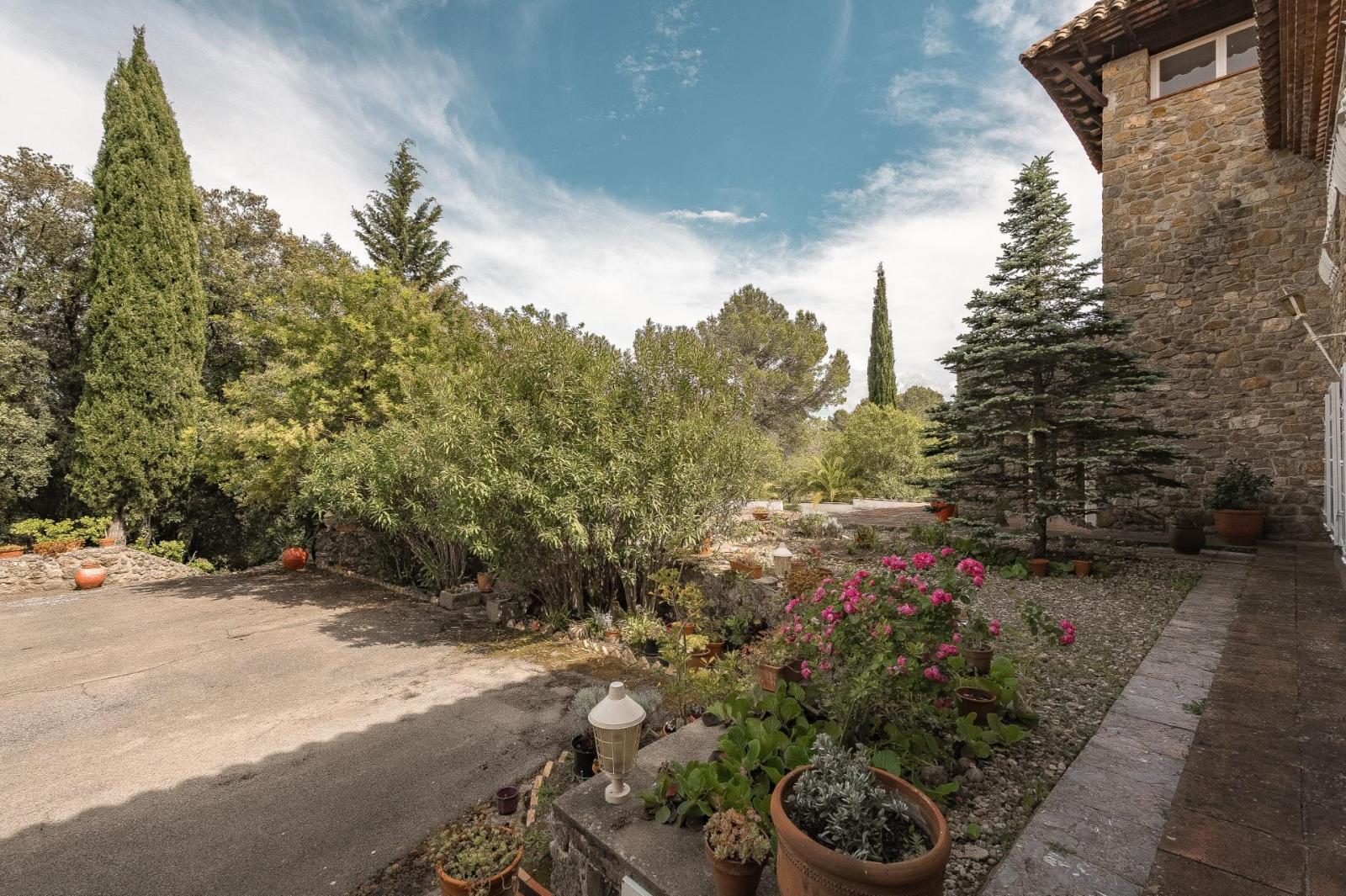 Rural House for Sale in Cabanelles