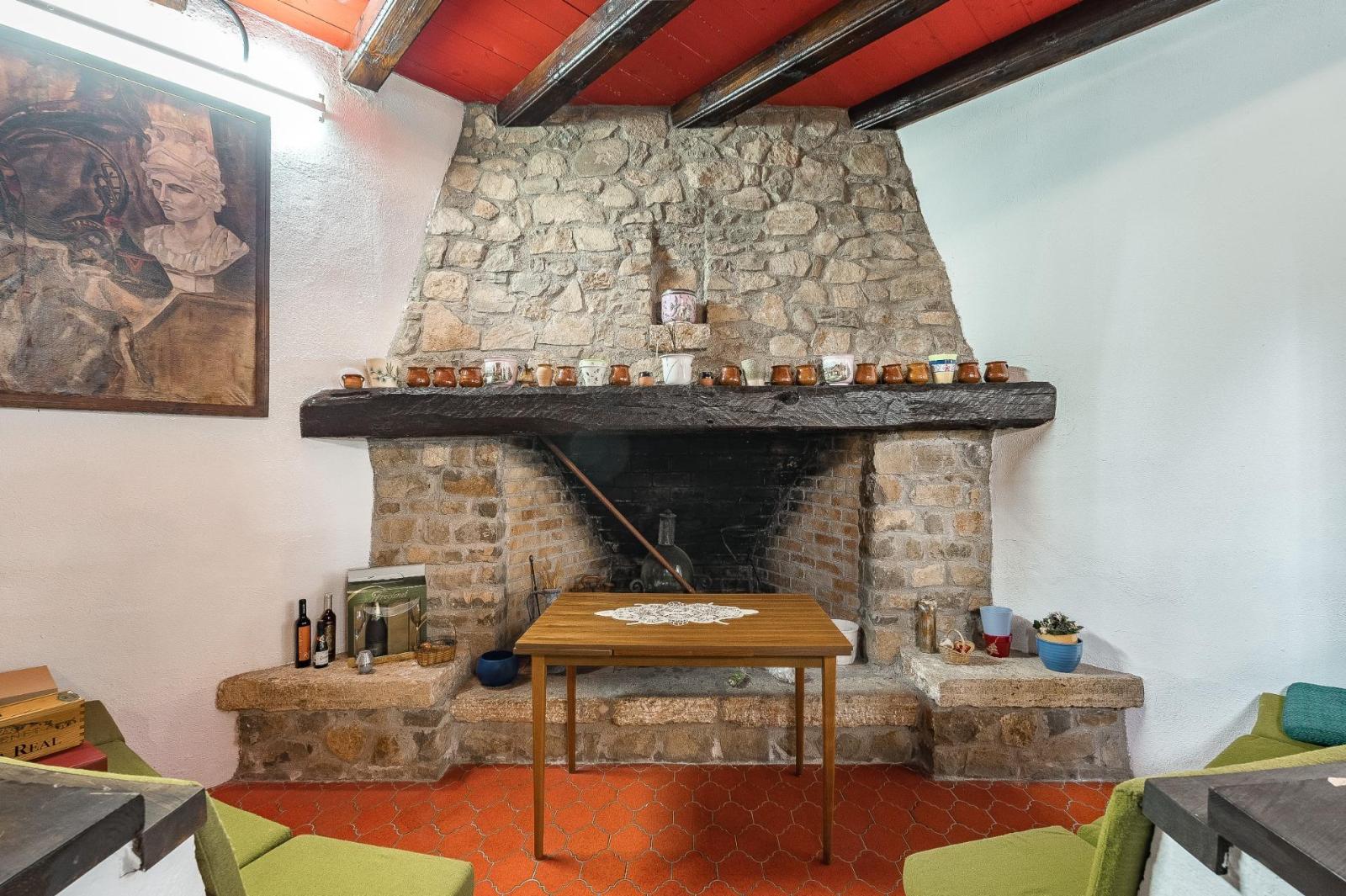 Rural House for Sale in Cabanelles