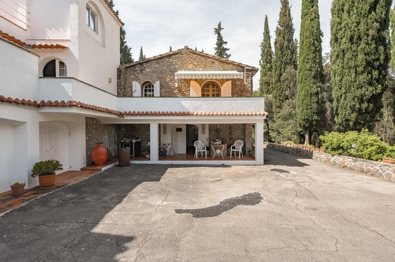 Rural House for Sale in Cabanelles
