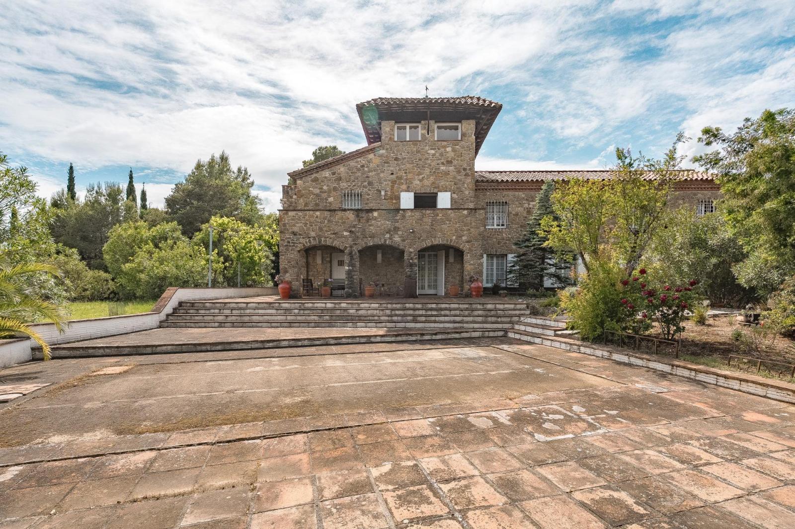 Rural House for Sale in Cabanelles