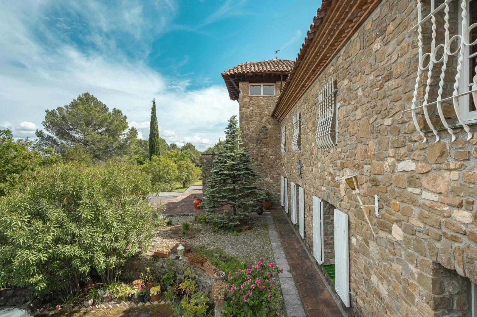 Rural House for Sale in Cabanelles