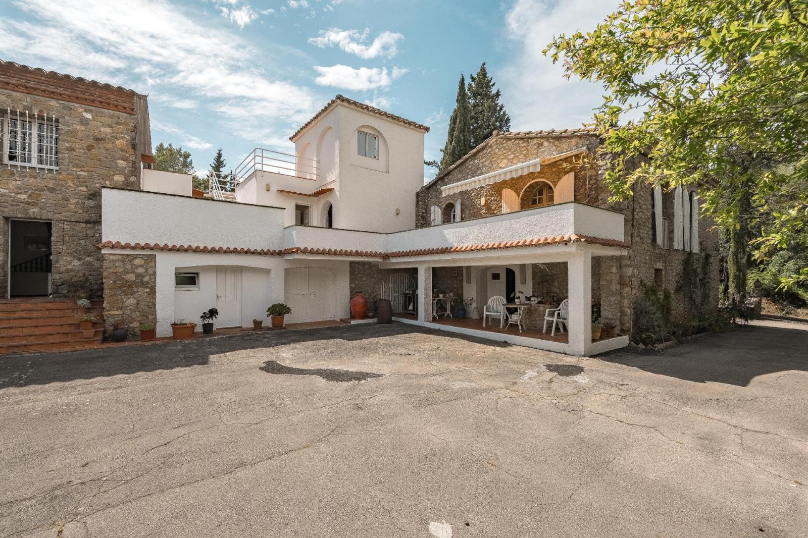 Rural House for Sale in Cabanelles