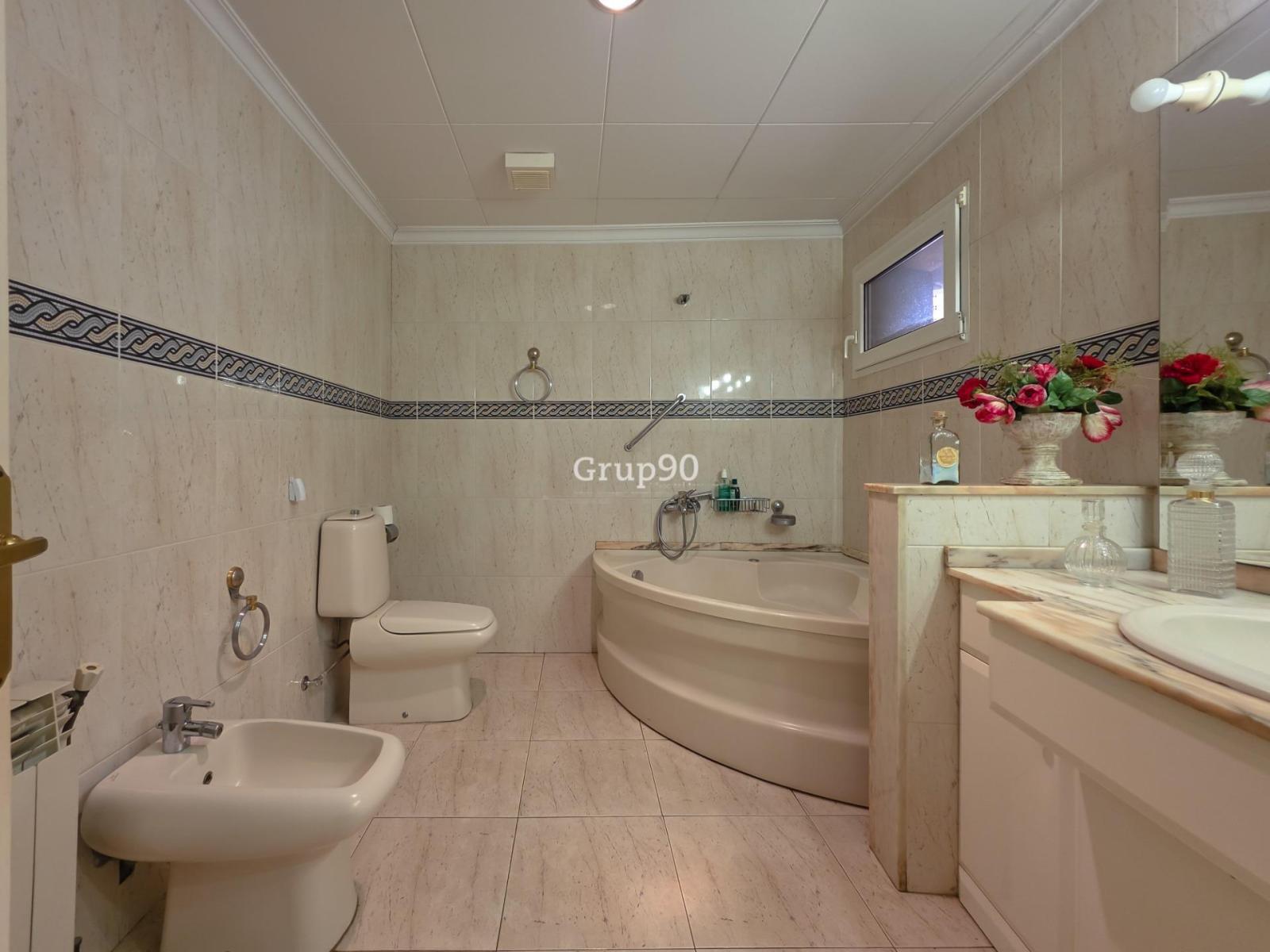 Casa Rural en Venta en Almenar