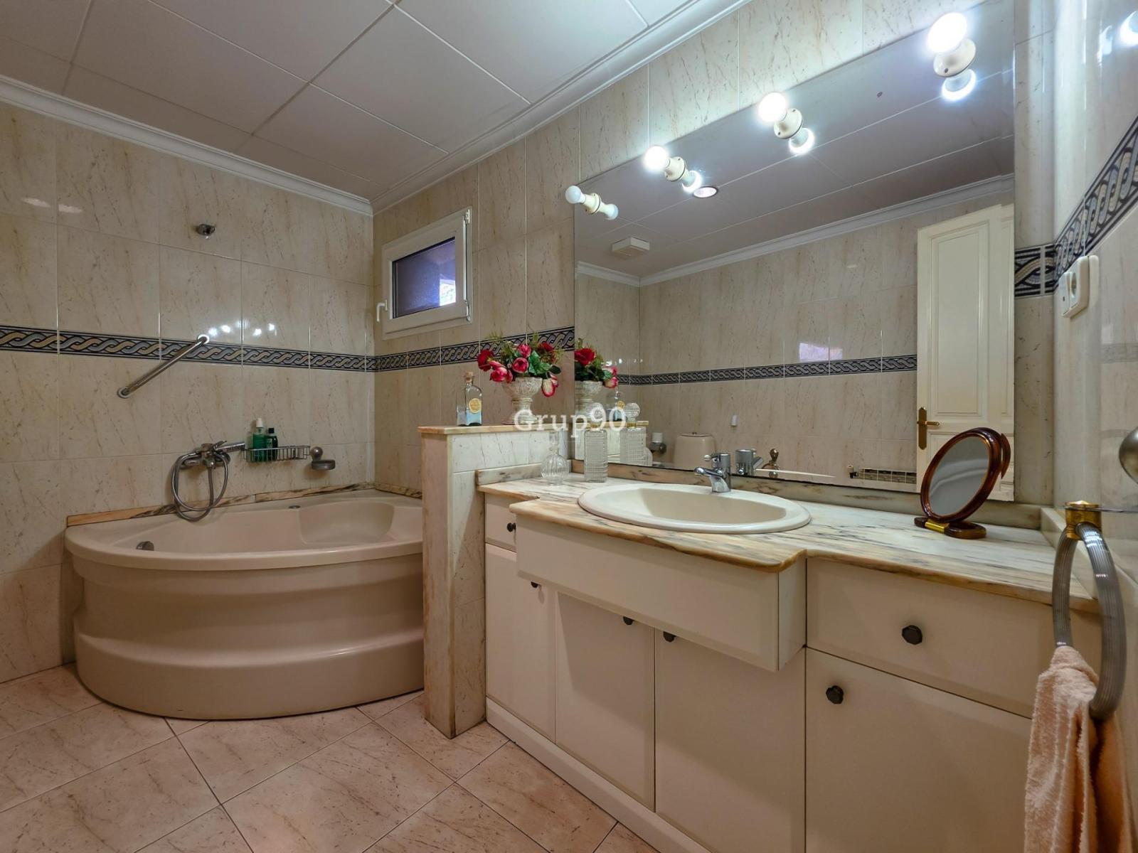 Casa Rural en Venta en Almenar