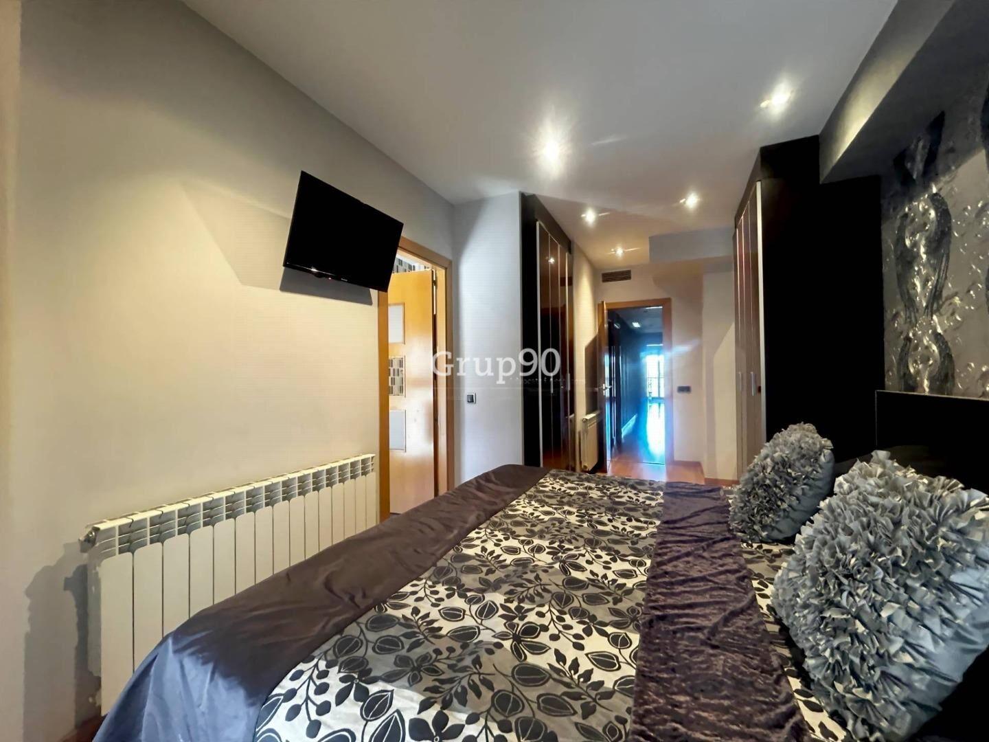 Flat for Sale in Albatàrrec