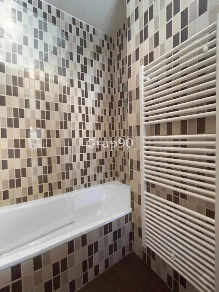 Flat for Sale in Albatàrrec
