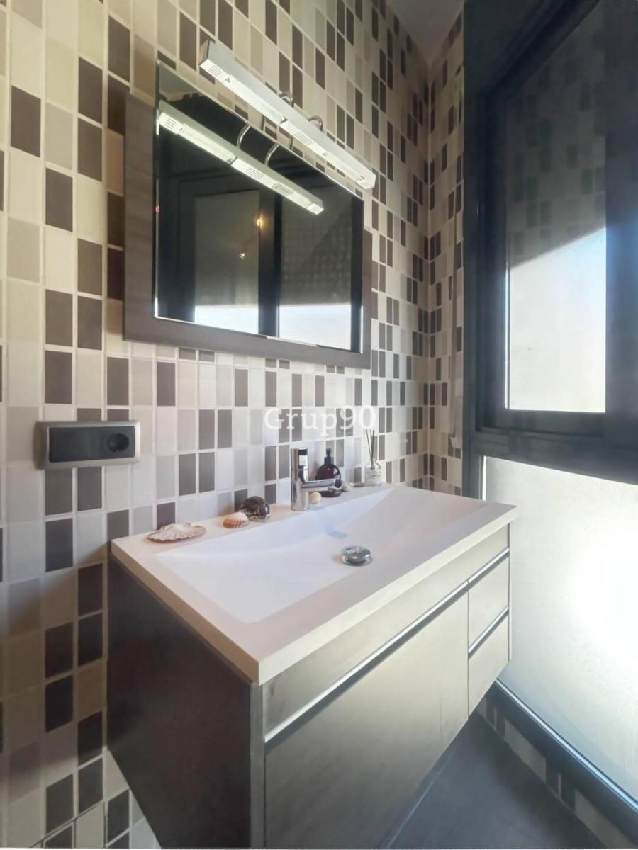 Flat for Sale in Albatàrrec