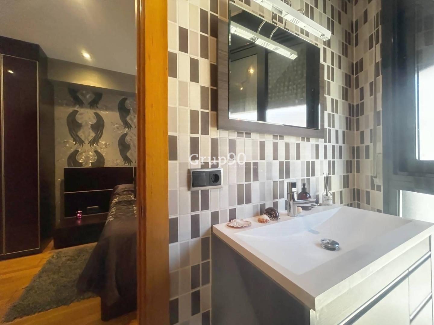 Flat for Sale in Albatàrrec